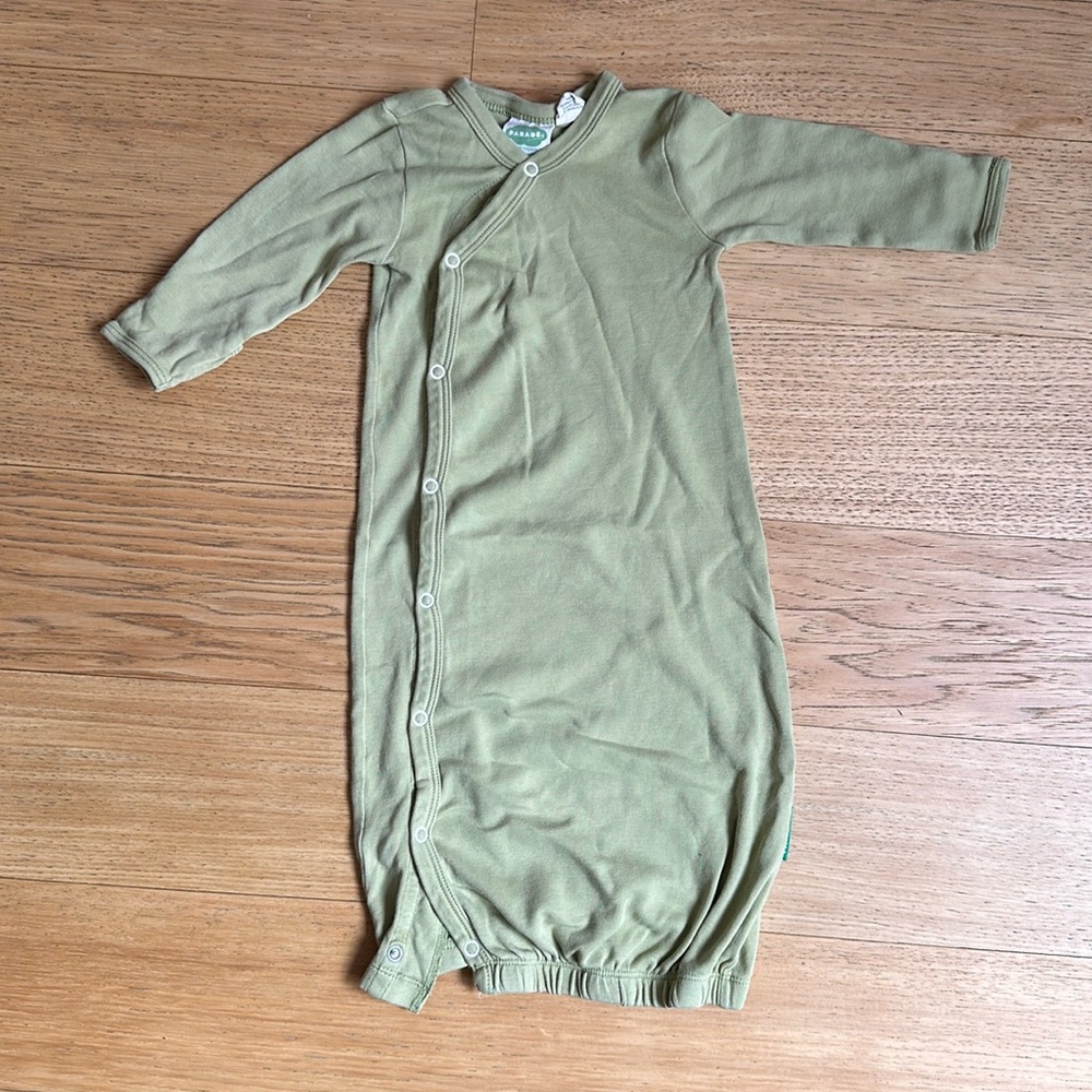 Parade Organics 3-6 month sleeper gown green
